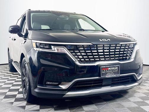 2022 Kia Carnival SX