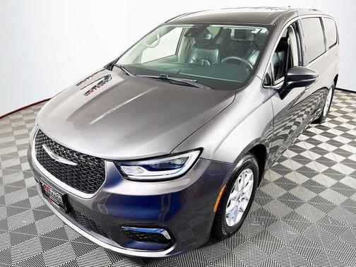 Crystal Metallic 2023 Chrysler Pacifica Touring-L