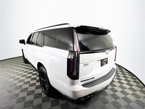 2022 Cadillac Escalade ESV Sport Platinum