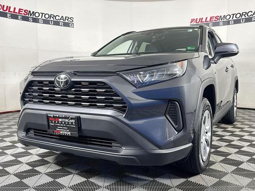 Magnetic Gray Metallic 2020 Toyota RAV4 LE