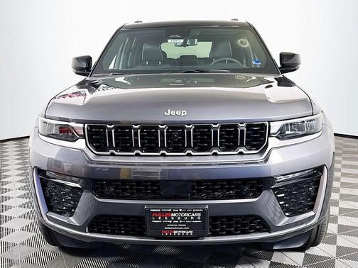 Metallic 2026 Jeep Grand Cherokee Summit
