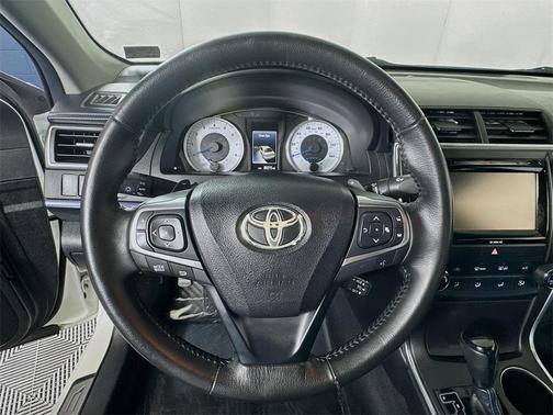 2016 Toyota Camry SE w/Special Edition Pkg