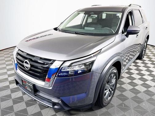 Gun Metallic 2024 Nissan Pathfinder SV