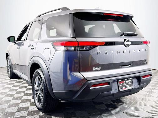 Gun Metallic 2024 Nissan Pathfinder SV