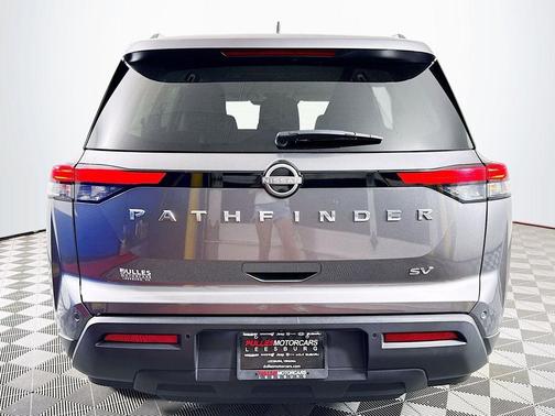 Gun Metallic 2024 Nissan Pathfinder SV