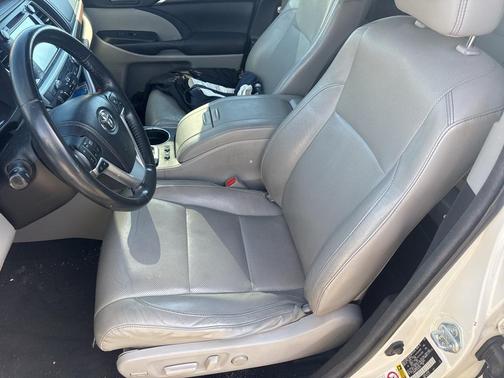 2014 Toyota Highlander Limited