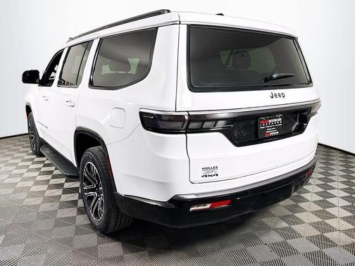 2026 Jeep Grand Wagoneer Base