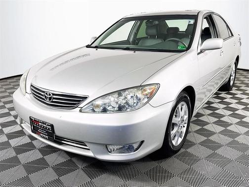 2005 Toyota Camry XLE