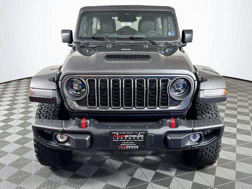 Crystal Metallic 2026 Jeep Wrangler Rubicon