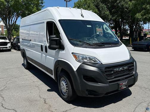 Bright White Clearcoat 2026 RAM ProMaster 2500 High Roof