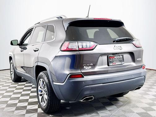 Granite Crystal Clearcoat Metallic 2019 Jeep Cherokee Latitude Plus