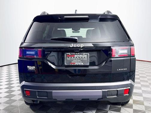 Diamond Black 2026 Jeep Cherokee LAREDO/LIMITED