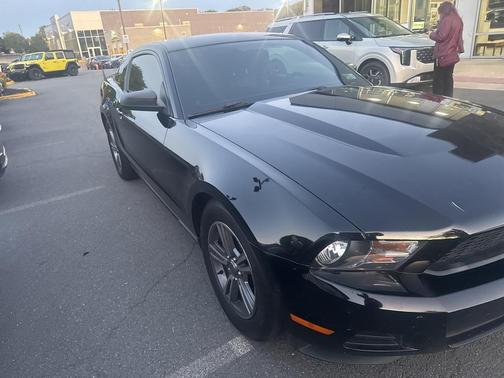 2011 Ford Mustang V6 Premium