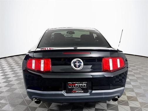 2011 Ford Mustang V6 Premium