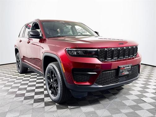 2025 Jeep Grand Cherokee Laredo