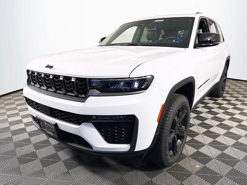 Bright White Clearcoat 2026 Jeep Grand Cherokee Limited