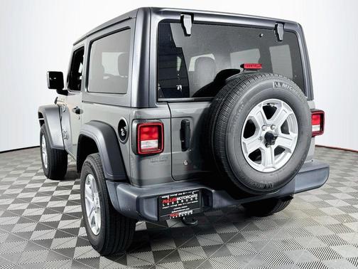 Gray 2019 Jeep Wrangler Sport
