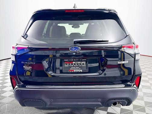 Black / Silver 2026 Subaru Forester Touring