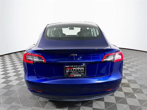 2022 Tesla Model 3 Base
