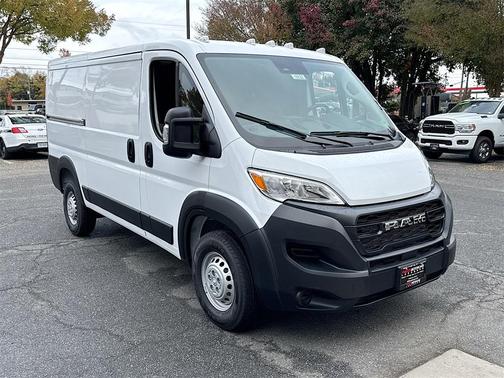 2026 RAM ProMaster 1500 Low Roof