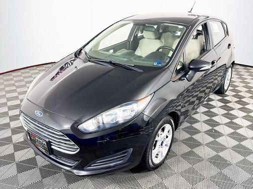 Tuxedo Black Metallic 2014 Ford Fiesta SE