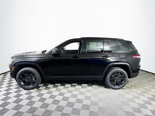 Diamond Black 2025 Jeep Grand Cherokee Limited