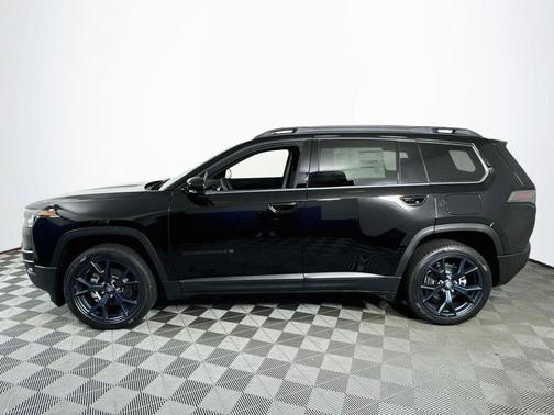 Diamond Black 2026 Jeep Cherokee LAREDO/LIMITED