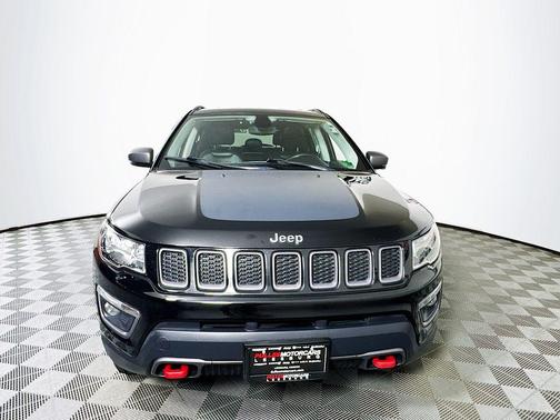 Diamond Black 2018 Jeep Compass Trailhawk