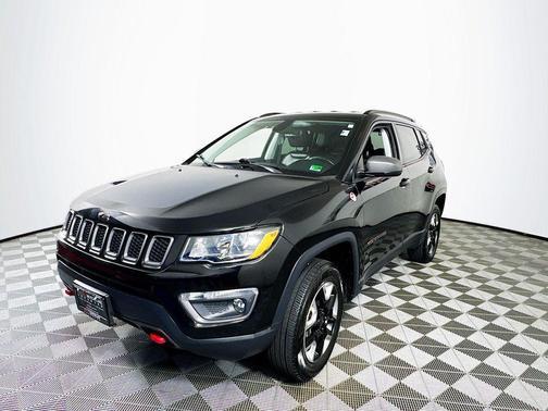 Diamond Black 2018 Jeep Compass Trailhawk