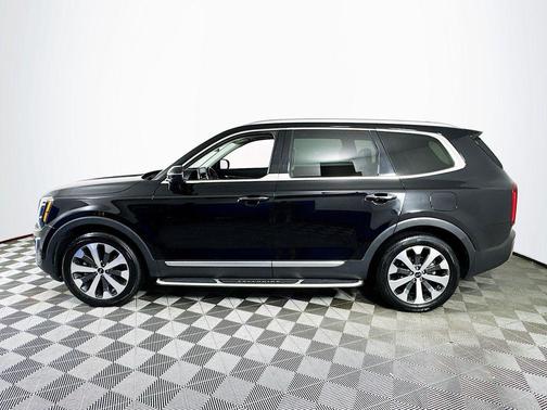 Ebony Black 2021 Kia Telluride S