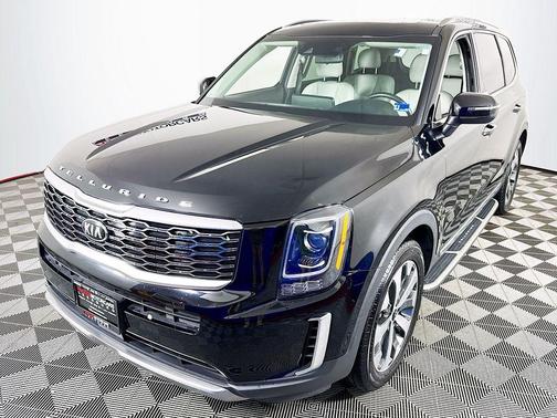 Ebony Black 2021 Kia Telluride S