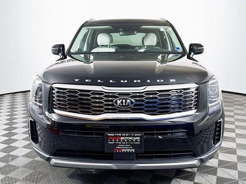 Ebony Black 2021 Kia Telluride S