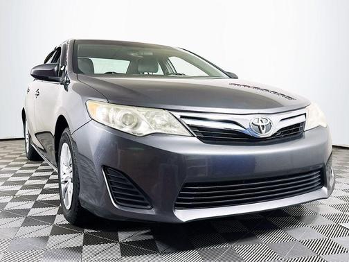 Magnetic Gray Metallic 2013 Toyota Camry LE