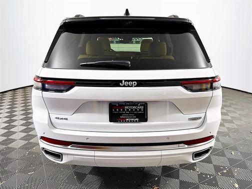 2025 Jeep Grand Cherokee Summit