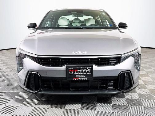 2025 Kia K4 GT-Line Turbo