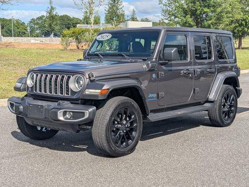 Granite Crystal Metallic Clearcoat 2025 Jeep Wrangler 4xe Sahara