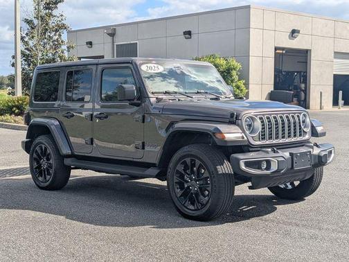 Granite Crystal Metallic Clearcoat 2025 Jeep Wrangler 4xe Sahara