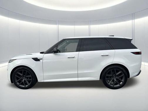 Fuji White 2024 Land Rover Range Rover Sport SE