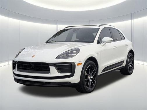 2024 Porsche Macan Base