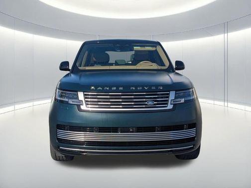British Racing Green 2025 Land Rover Range Rover P615 SV