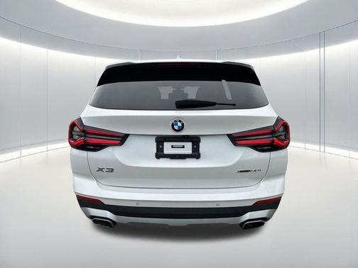 Mineral White Metallic 2023 BMW X3 xDrive30i