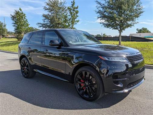 2025 Land Rover Range Rover Sport SE