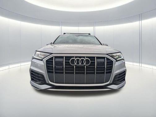 Florett Silver Metallic 2022 Audi Q7 45 Premium Plus
