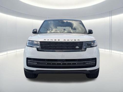 White 2026 Land Rover Range Rover P400 SE 7 Seat