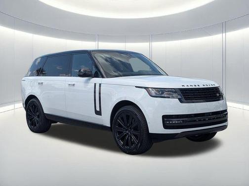 White 2026 Land Rover Range Rover P400 SE 7 Seat