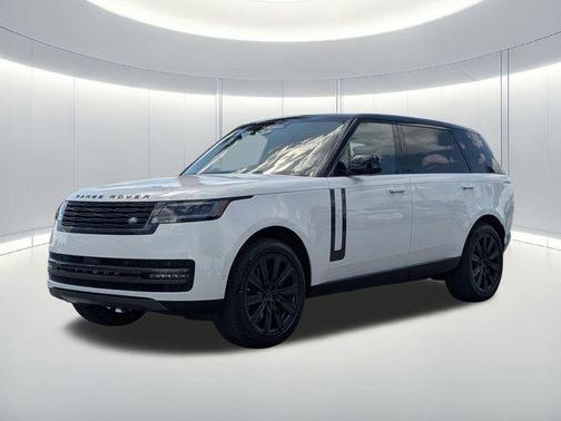 White 2026 Land Rover Range Rover P400 SE 7 Seat