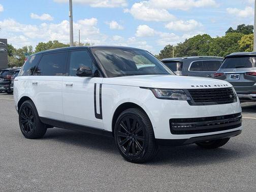 White 2026 Land Rover Range Rover P400 SE 7 Seat