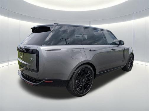 2023 Land Rover Range Rover P530 SE