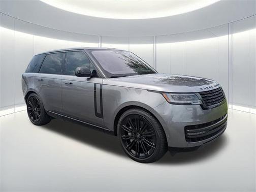 2023 Land Rover Range Rover P530 SE