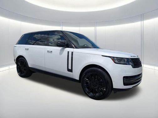 White Pearl 2026 Land Rover Range Rover Autobiography